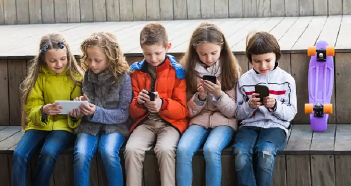 تاثیر شبکه های اجتماعی برای کودکان